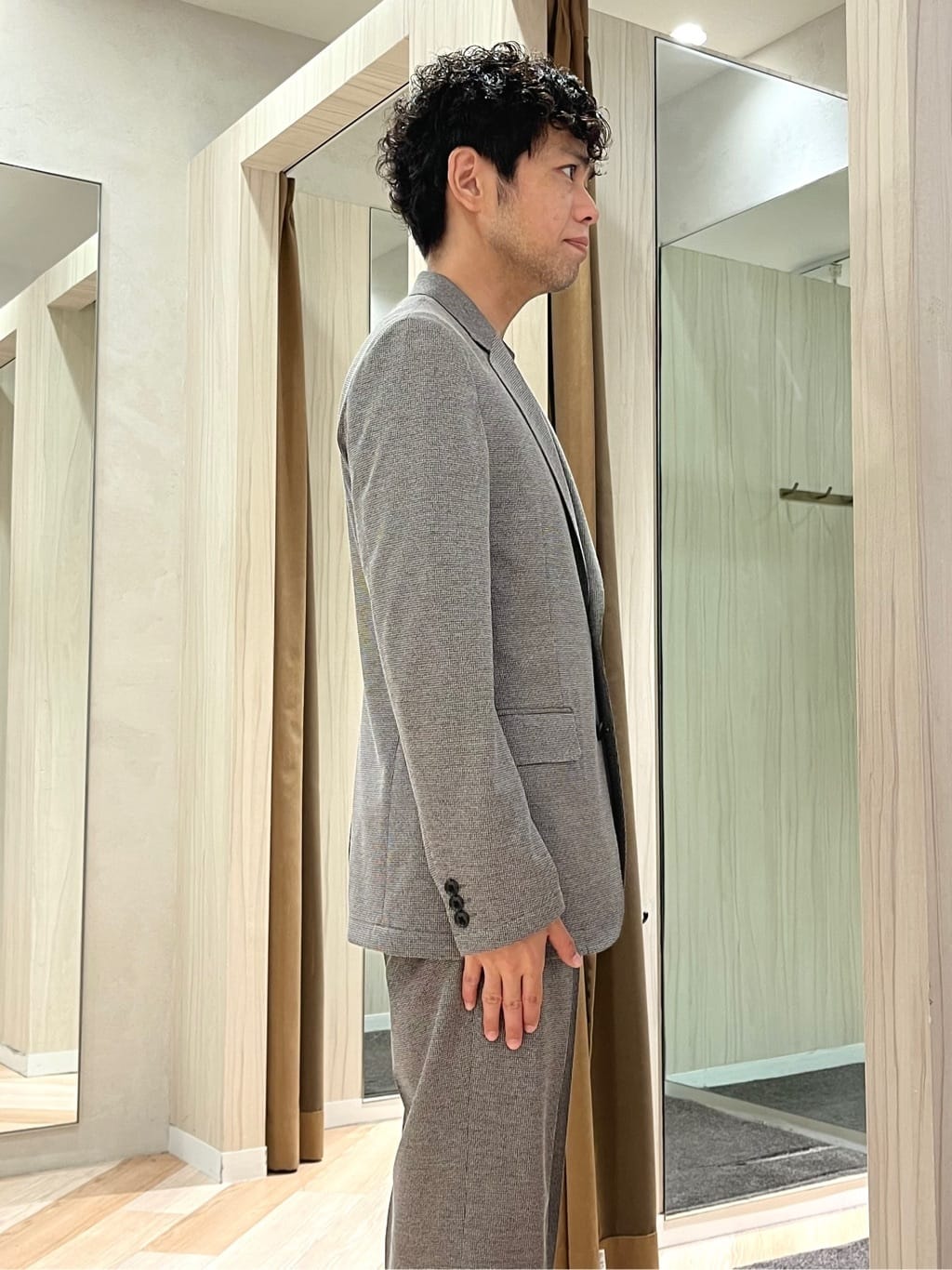 URAさんの「TAKEO KIKUCHI｜ピンジャージ 千鳥 ジャケット」を使ったコーディネート