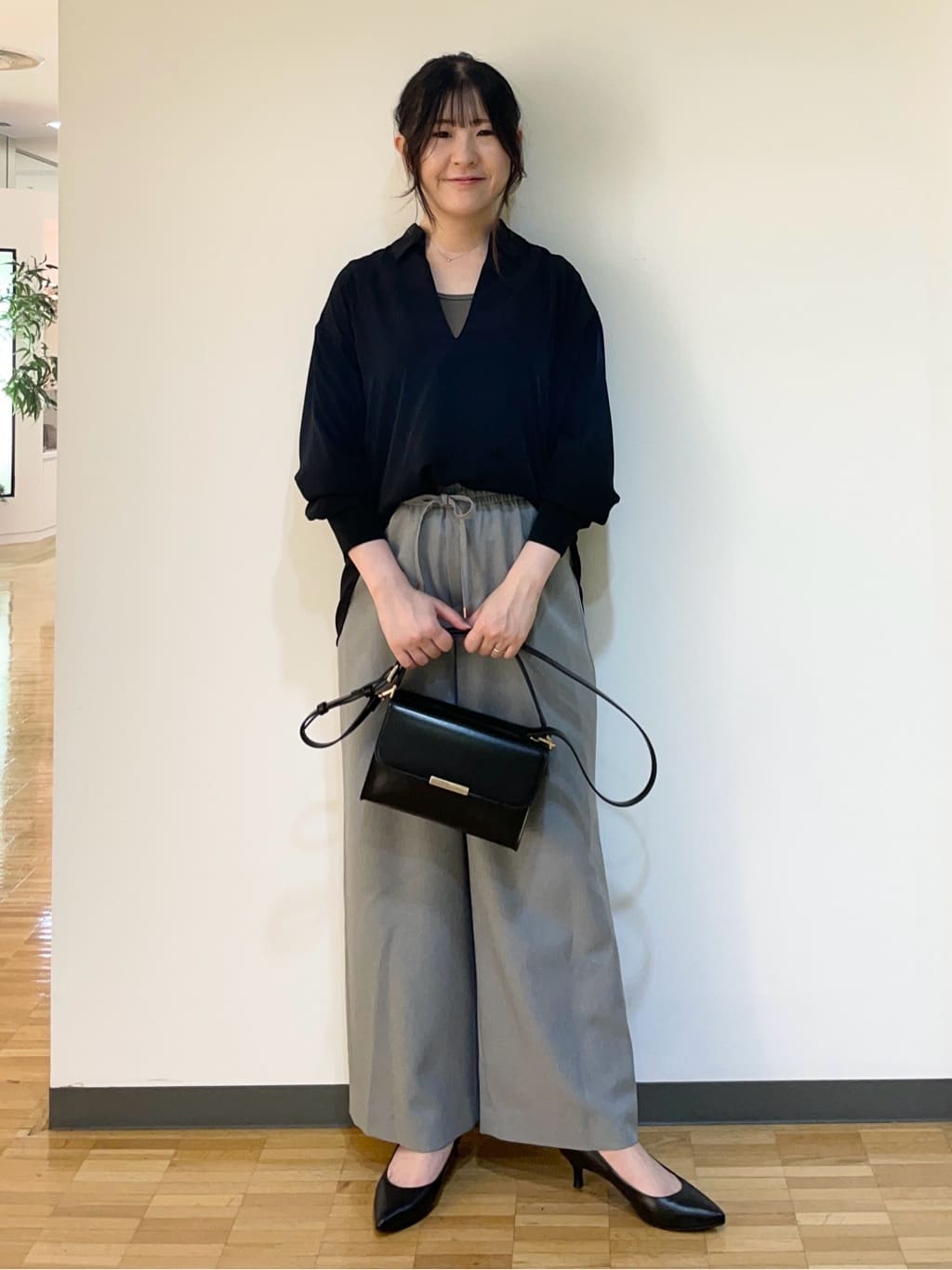 フナキさんの「UNTITLED｜【セットアップ可/スキッパー/ゆったり】リラクパウダーシャツ」を使ったコーディネート