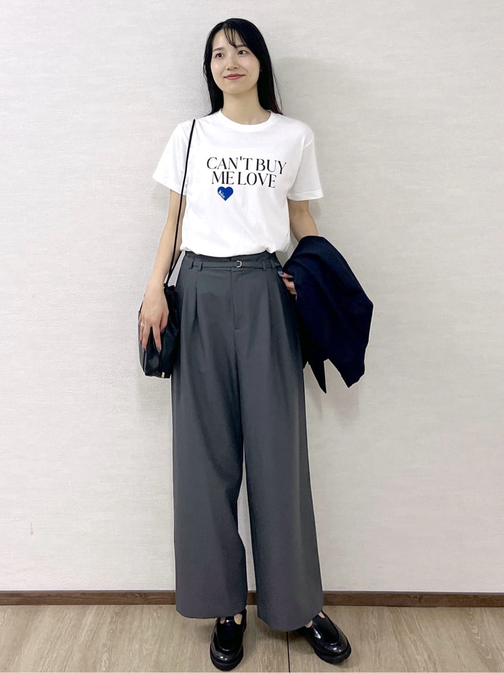 sachikoさんの「OPAQUE.CLIP｜ロックTシャツ別注アソート【GREEN DAY／METALLICA／THE BEATLES】」を使ったコーディネート