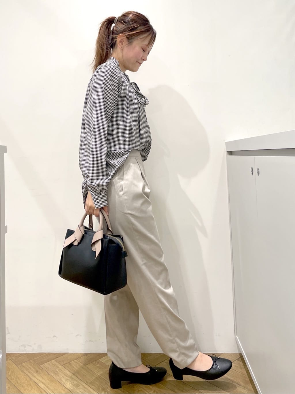 Junさんの「index｜ウールライクストレッチテーパードパンツ／セットアップ対応【洗濯機OK】」を使ったコーディネート