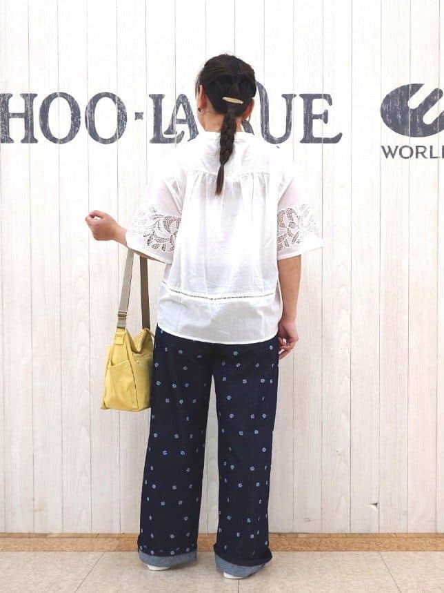 とろろさんの「SHOO･LA･RUE｜【S-LL/6分袖】レースデザインで華やか見え お袖刺繍ブラウス」を使ったコーディネート