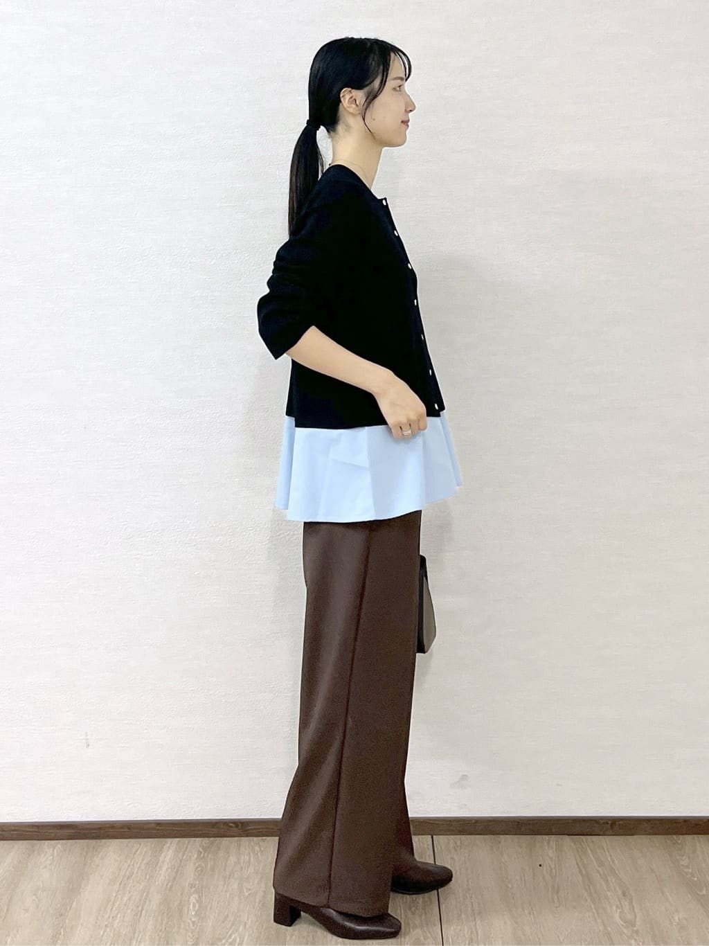 sachikoさんの「OPAQUE.CLIP｜《ツインセット》リラクシーサイドスリットニット&times;ドッキングタンク【洗濯機洗い可】」を使ったコーディネート