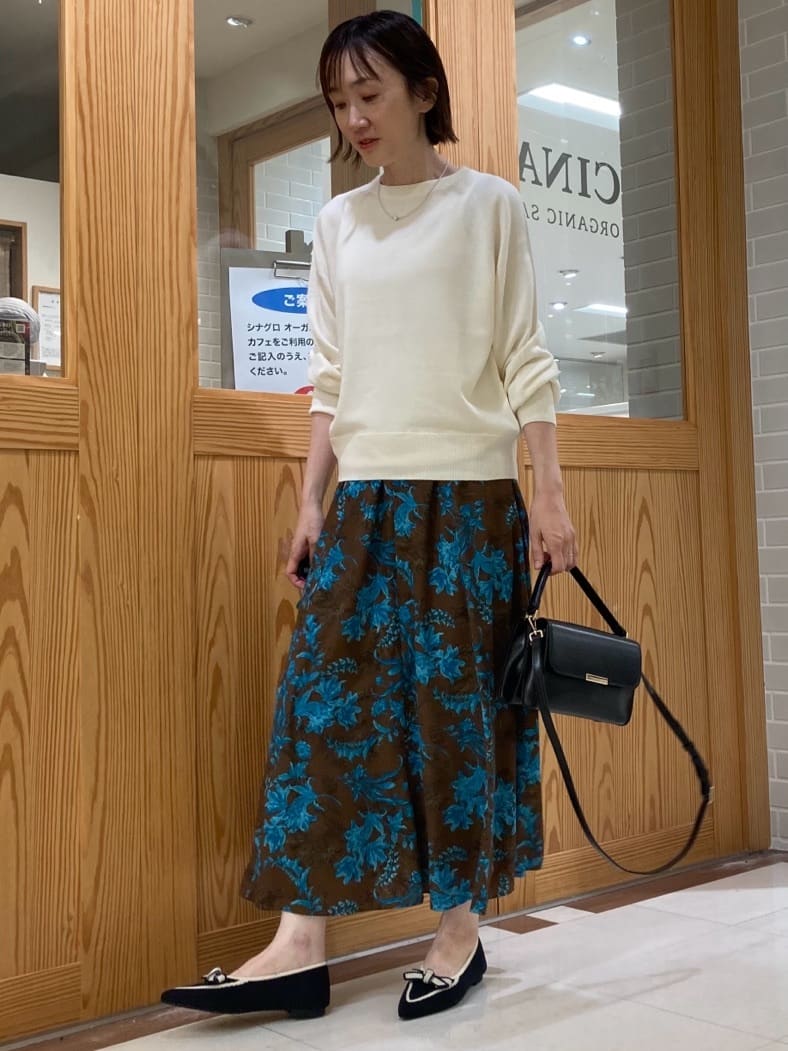 ゆうさんの「UNTITLED｜【8色展開／コンパクト丈】レーヨン混 コクーンニット」を使ったコーディネート