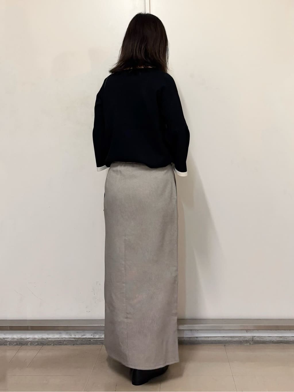 やまさんの「OPAQUE.CLIP｜ストレッチダブルポケットタイトスカート【洗える】」を使ったコーディネート