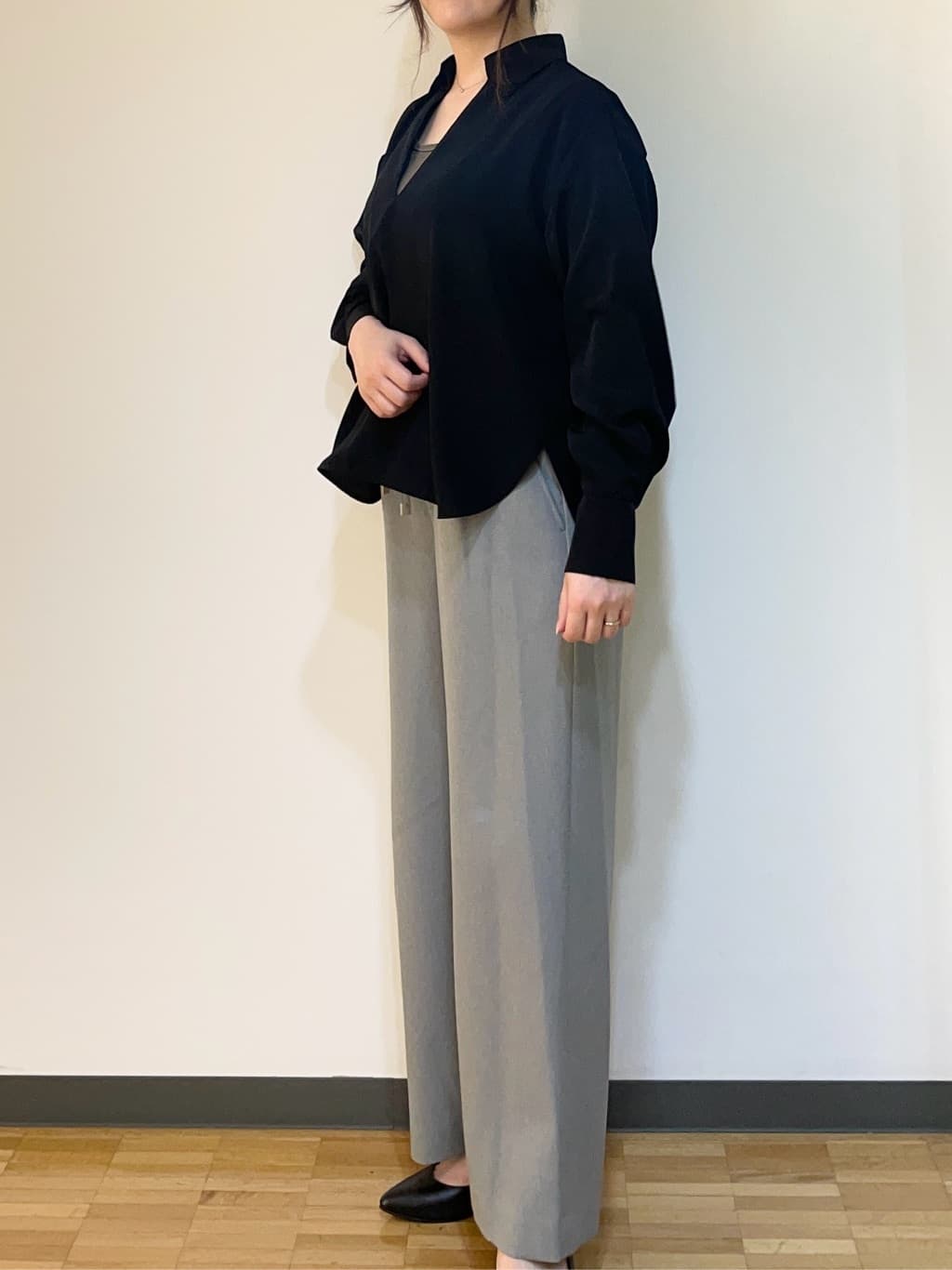 フナキさんの「UNTITLED｜【セットアップ可/スキッパー/ゆったり】リラクパウダーシャツ」を使ったコーディネート