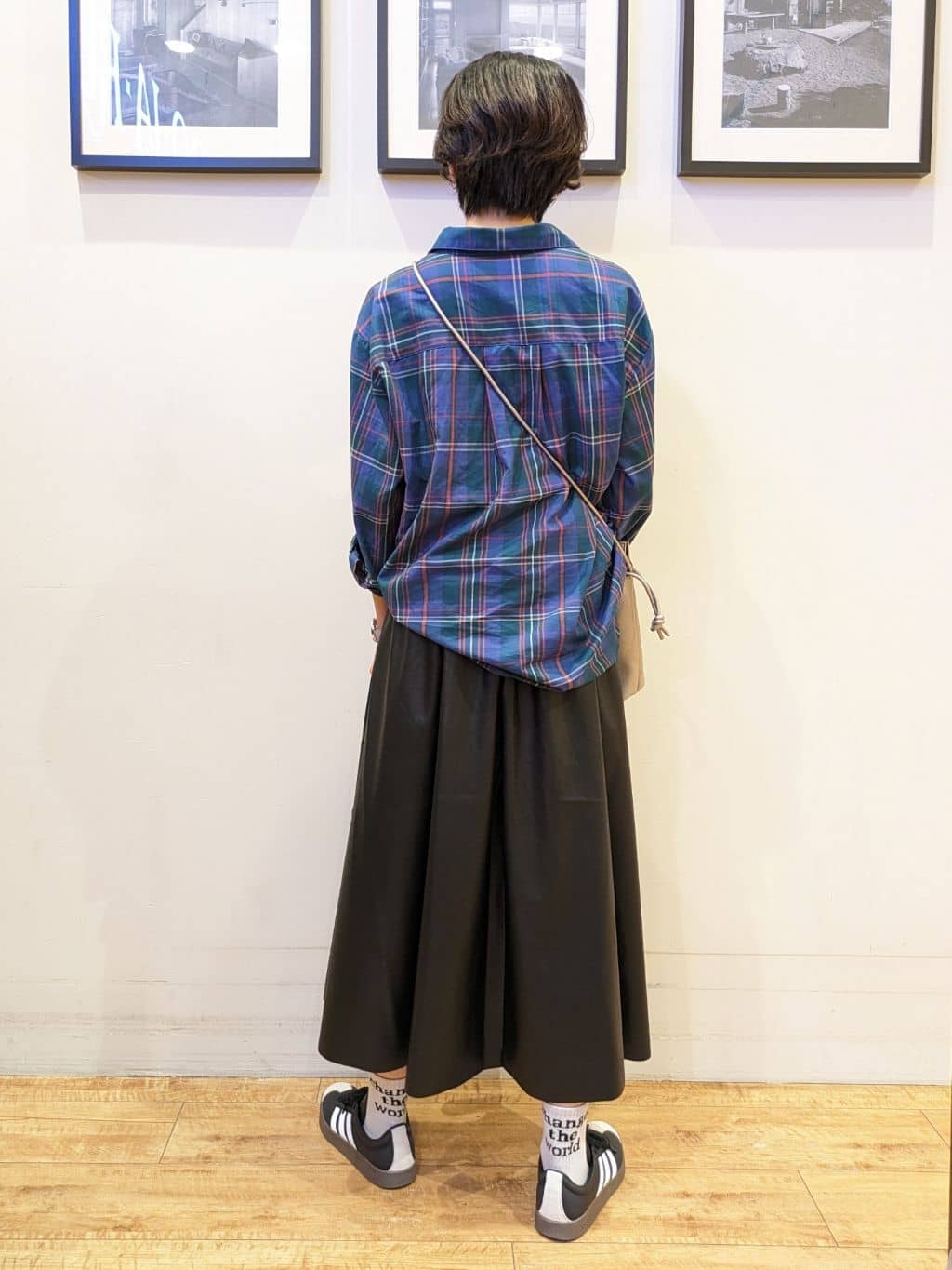 Akiさんの「SHOO･LA･RUE｜【洗濯機可/S-LL】程よい抜け感 大人のチェックシャツ」を使ったコーディネート