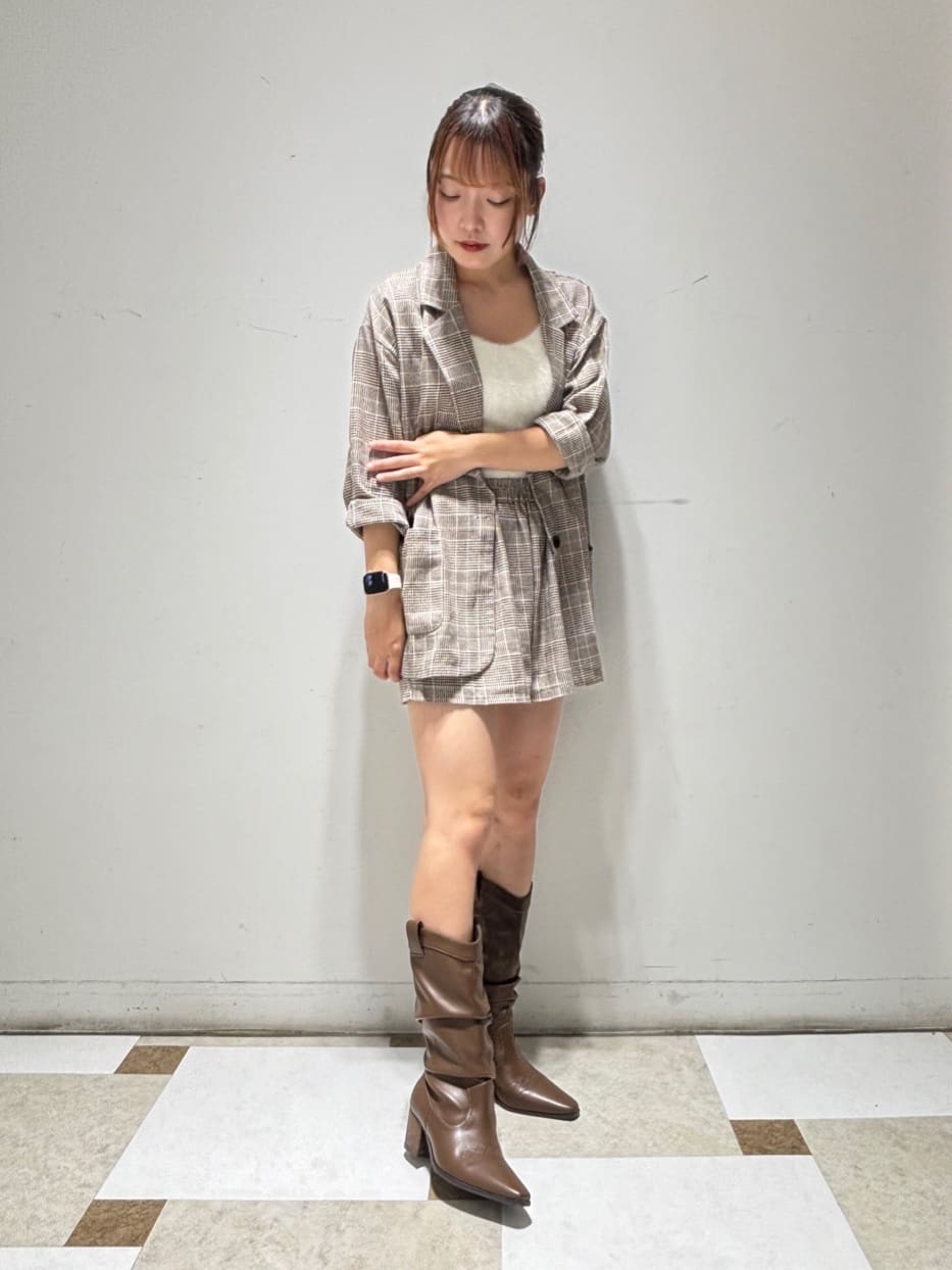 せらら⭐️さんの「ESPERANZA｜シャーリングウエスタンブーツ」を使ったコーディネート