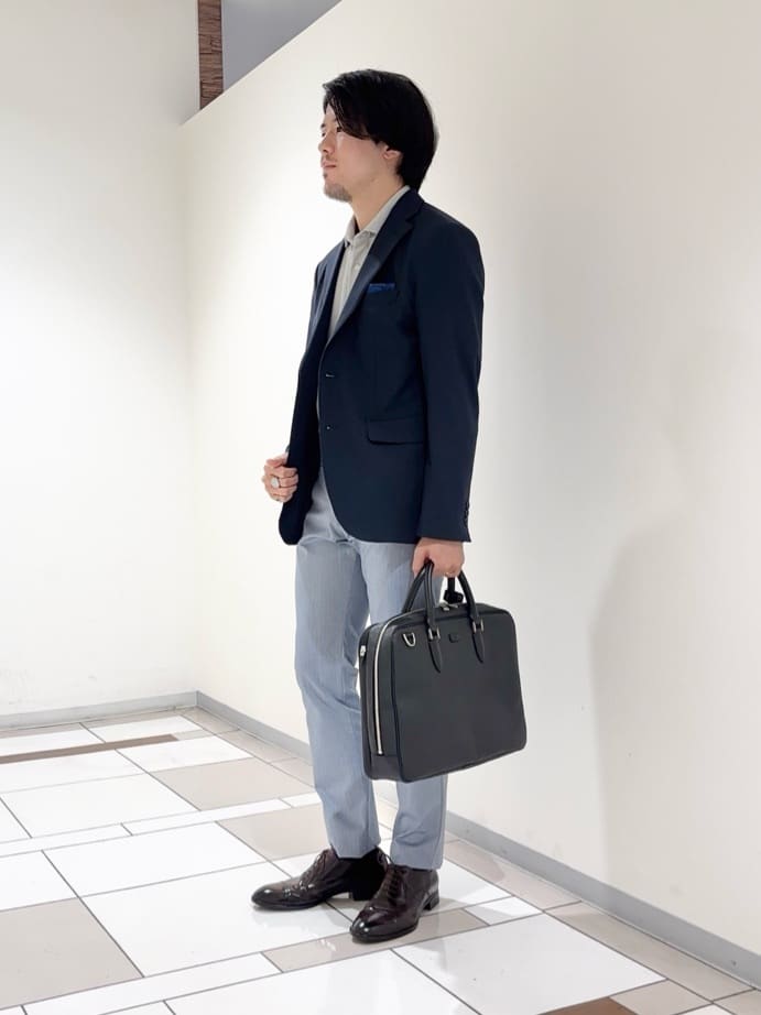 及川さんの「TAKEO KIKUCHI｜【360&deg;ストレッチ／セットアップ対応】None Of Stress ジャケット」を使ったコーディネート