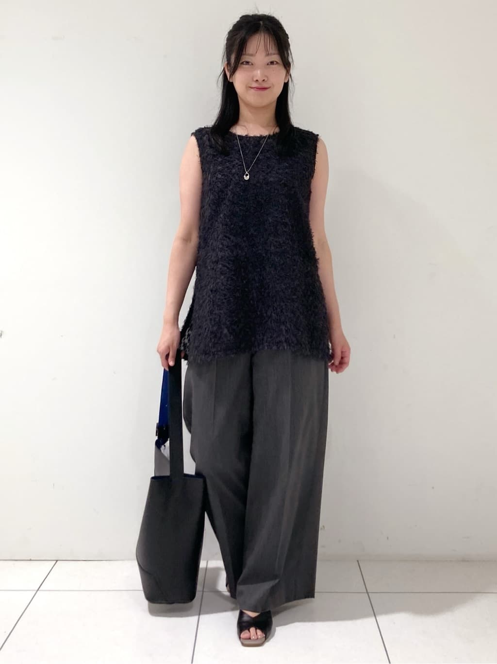 momokoさんの「INDIVI｜【インナーとしても活躍！】フリンジジャカードチュニック」を使ったコーディネート