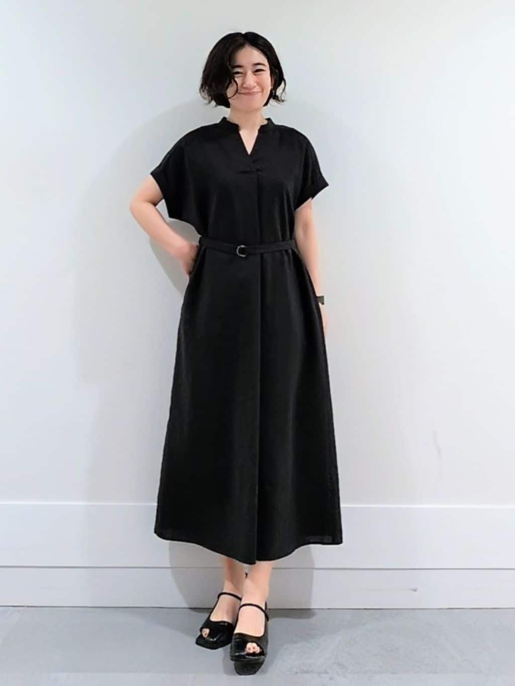 ミズタさんの「UNTITLED｜【UV/はっ水】リラククールワンピース」を使ったコーディネート