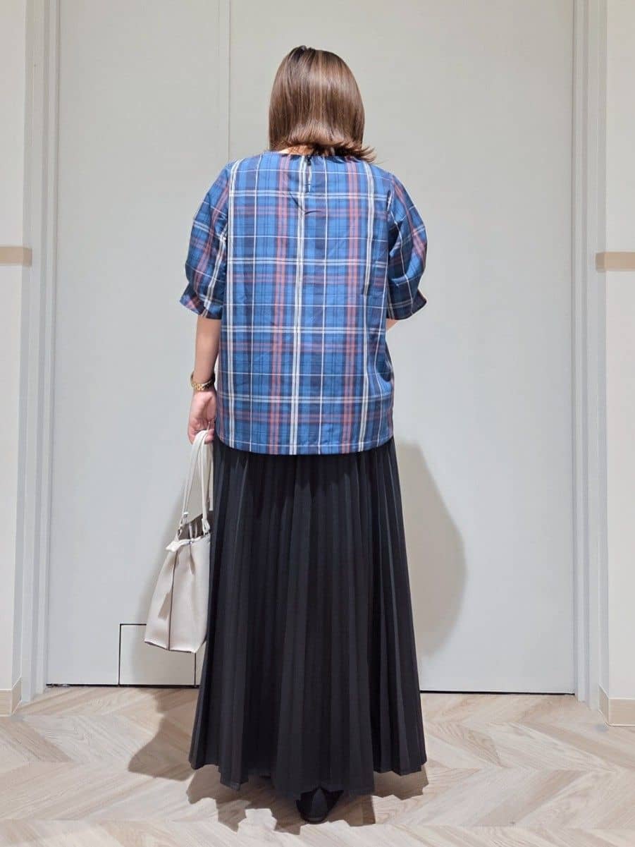 TSUCHIYAさんの「SHOO･LA･RUE｜【S-LL/5分袖】お袖タックできれいに魅せる 大人のチェックブラウス」を使ったコーディネート