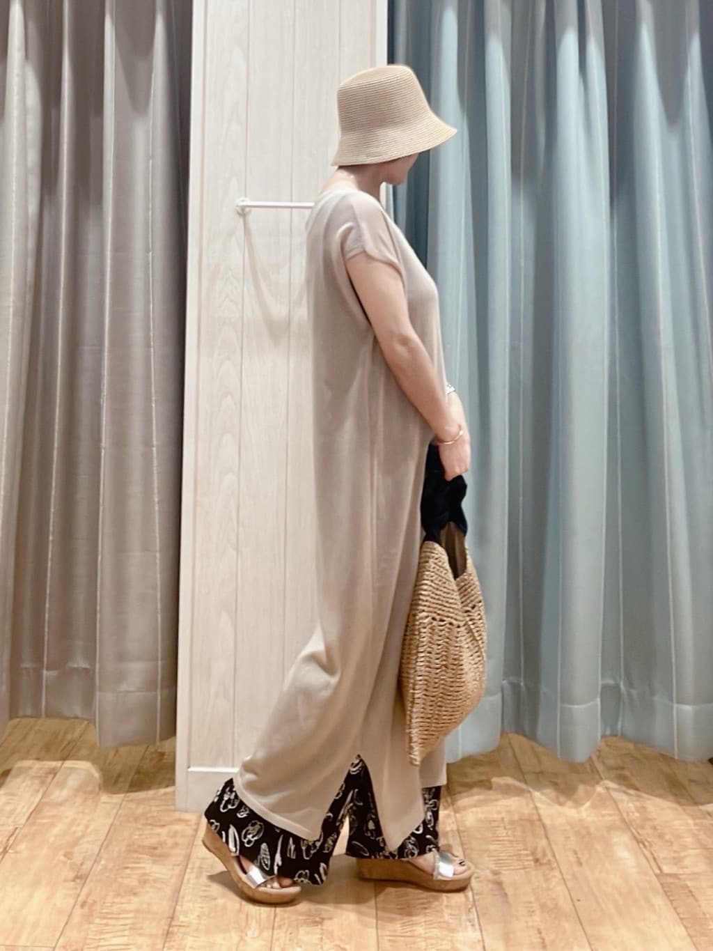 aaamiさんの「SHOO･LA･RUE｜【洗濯機可/柄が選べる】さらさら楽ちん プリーツ ワイドパンツ」を使ったコーディネート