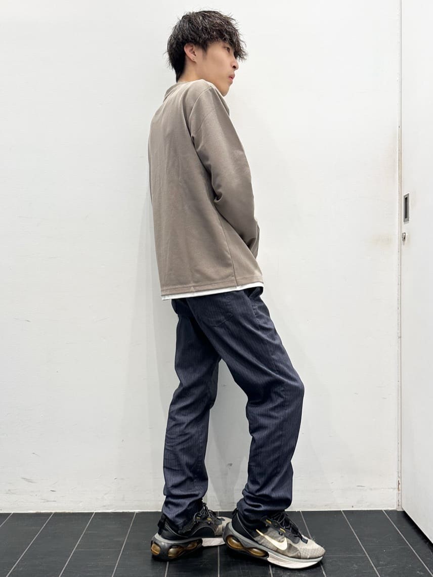 ちびちゃんさんの「THE SHOP TK｜【ひんやり快適ビジネス兼用パンツ】7DAYSパンツ ストレッチ+ 接触冷感/洗濯機OK」を使ったコーディネート