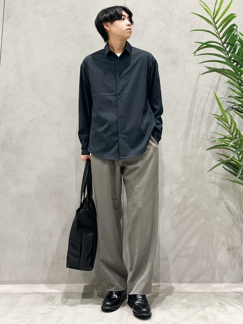 SHI-MAさんの「THE SHOP TK｜リンクスジャカード長袖Tシャツ【サスティナブル素材使用/洗濯機OK】」を使ったコーディネート