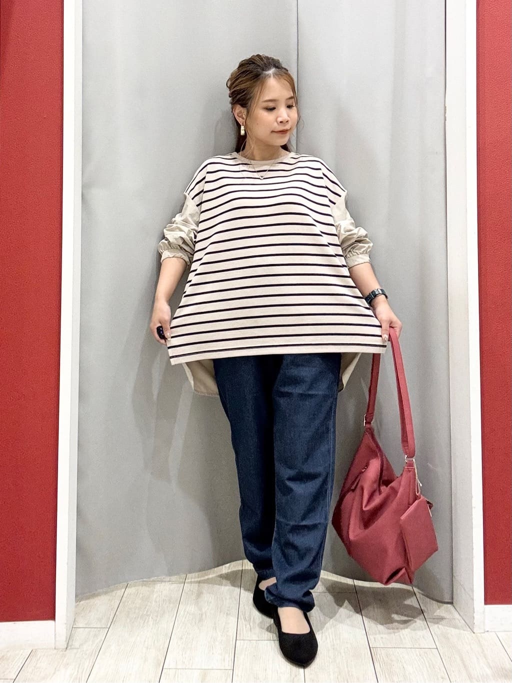 shioさんの「SHOO･LA･RUE｜【S-LL】インせず決まる 背中タック入り パフ袖トップス」を使ったコーディネート