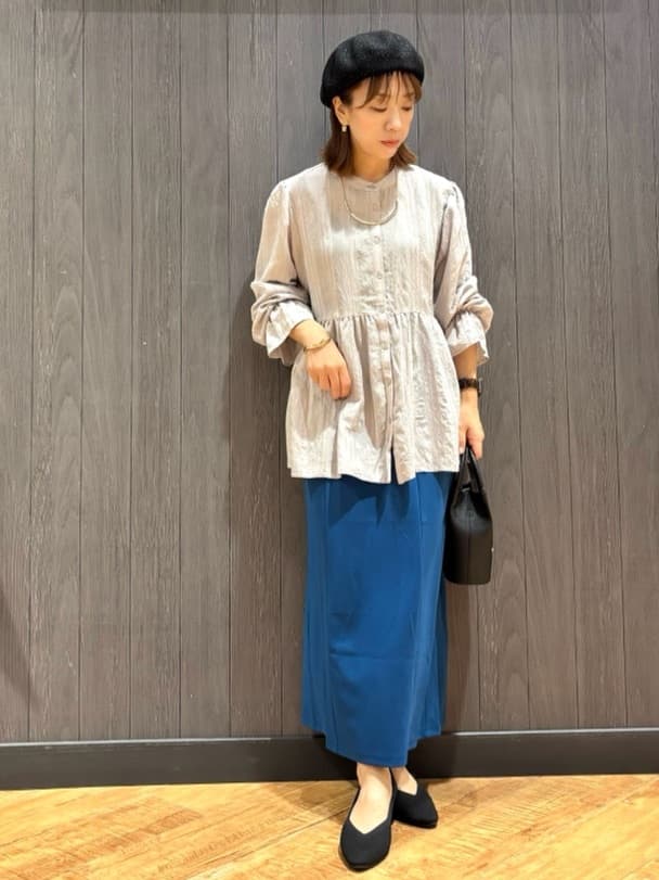 meiさんの「SHOO･LA･RUE｜【S-LL】大人フェミニン ペプラム風フリルブラウス」を使ったコーディネート