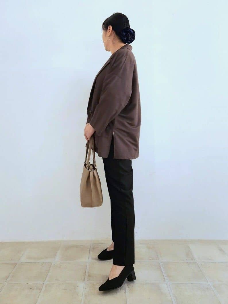 くまさんの「SHOO･LA･RUE｜【S-LL/ひんやり】さらっとしたタッチが心地よい ダブルブレストジャケット」を使ったコーディネート