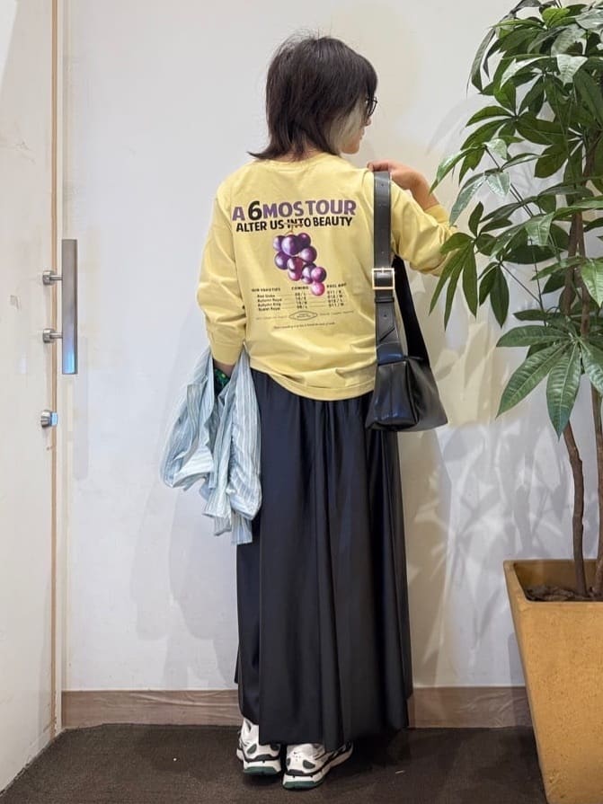 misakiさんの「SHOO･LA･RUE｜【S-LL】程よい透け感 ストライプ柄 お袖ギャザーデザインシャツ」を使ったコーディネート