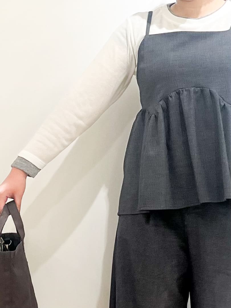 Asukaさんの「Dessin｜【セットアップ可・洗える】ハイウエストタックパンツ」を使ったコーディネート