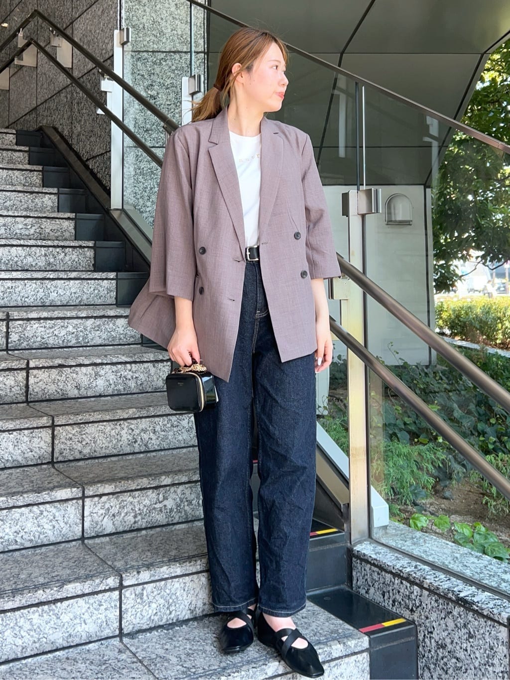 Risaさんの「OPAQUE.CLIP｜メタリック刺繍ロゴTシャツ【接触冷感／洗濯機洗い可】」を使ったコーディネート