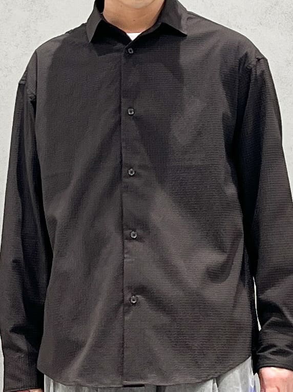 SHI-MAさんの「THE SHOP TK｜リンクスジャカード長袖Tシャツ【サスティナブル素材使用/洗濯機OK】」を使ったコーディネート