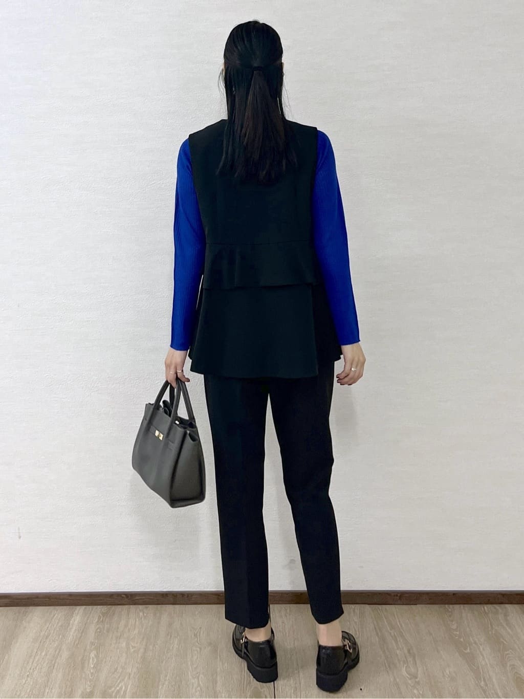 sachikoさんの「OPAQUE.CLIP｜フリルペプラムジレ／セットアップ対応可【洗濯機洗い可】」を使ったコーディネート