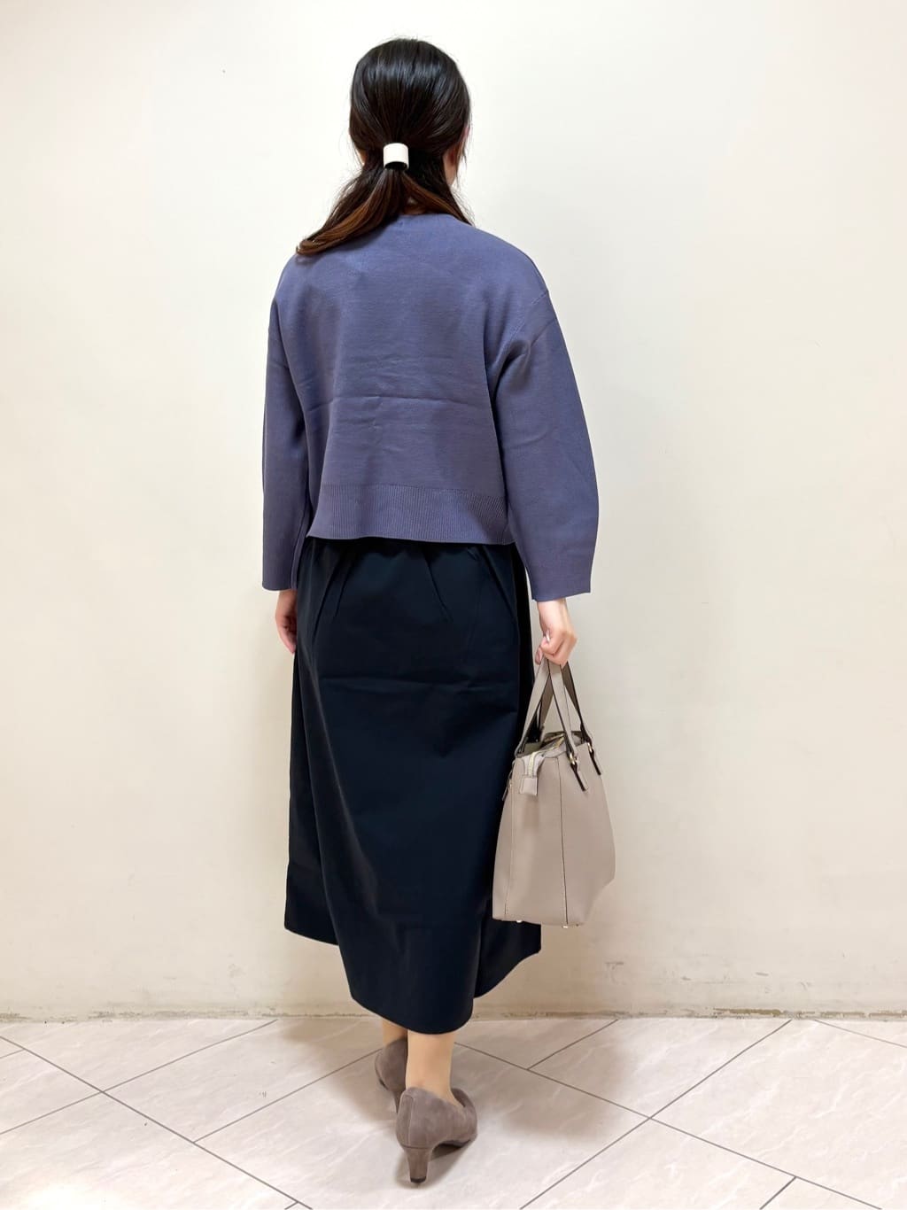 mikiさんの「Reflect｜【軽い羽織に◎／セットアップ可】パール調ボタン付きカーディガン」を使ったコーディネート
