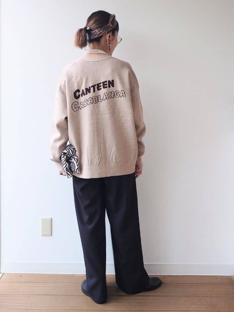 MUTSUKOさんの「UNTITLED｜【CHIGNON】CHERIE シンプルロゴTシャツ」を使ったコーディネート