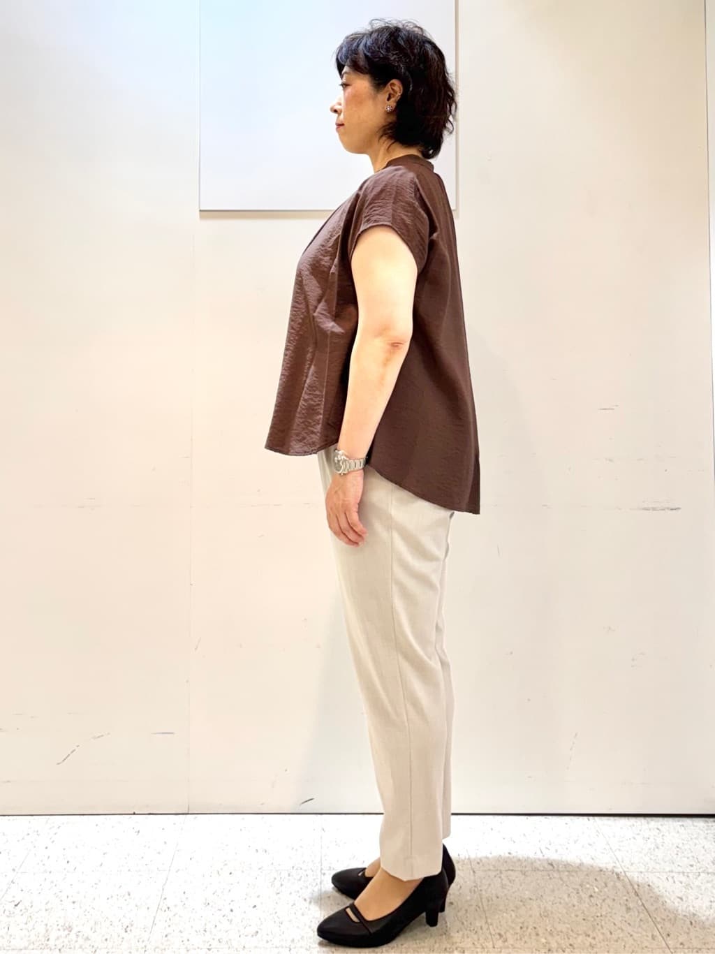 ヤスコさんの「Reflect｜【二の腕さりげなくカバー】バンドカラーブラウス」を使ったコーディネート