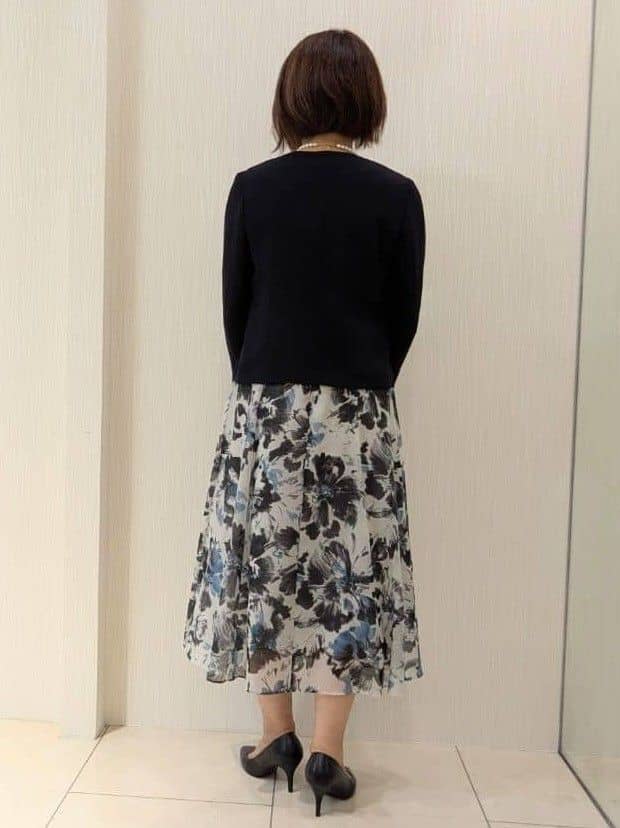 u-macoさんの「UNTITLED｜【短丈/日本製】カラミ風メッシュ ノーカラージャケット」を使ったコーディネート
