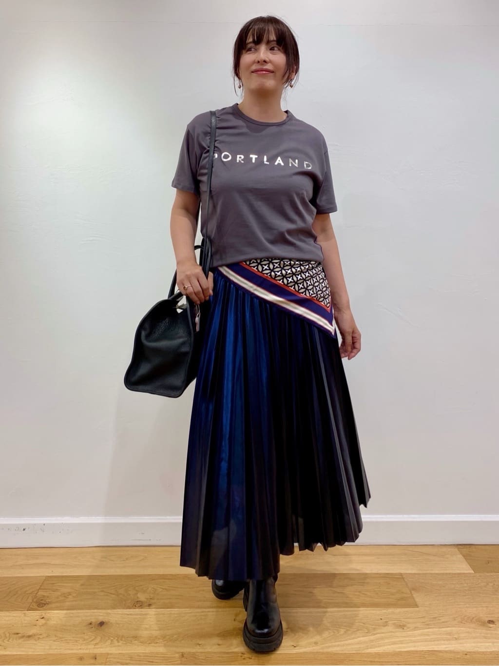 Sawaguchiさんの「DRESSTERIOR｜◆20／1シルケット風天竺Tシャツ」を使ったコーディネート