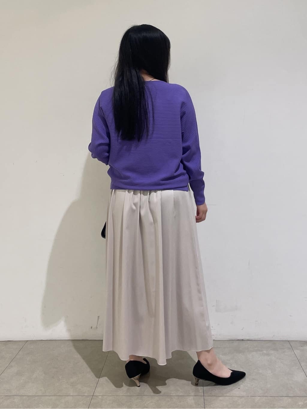 emikaさんの「INDIVI｜【洗える／体型カバー】美シルエットニット」を使ったコーディネート