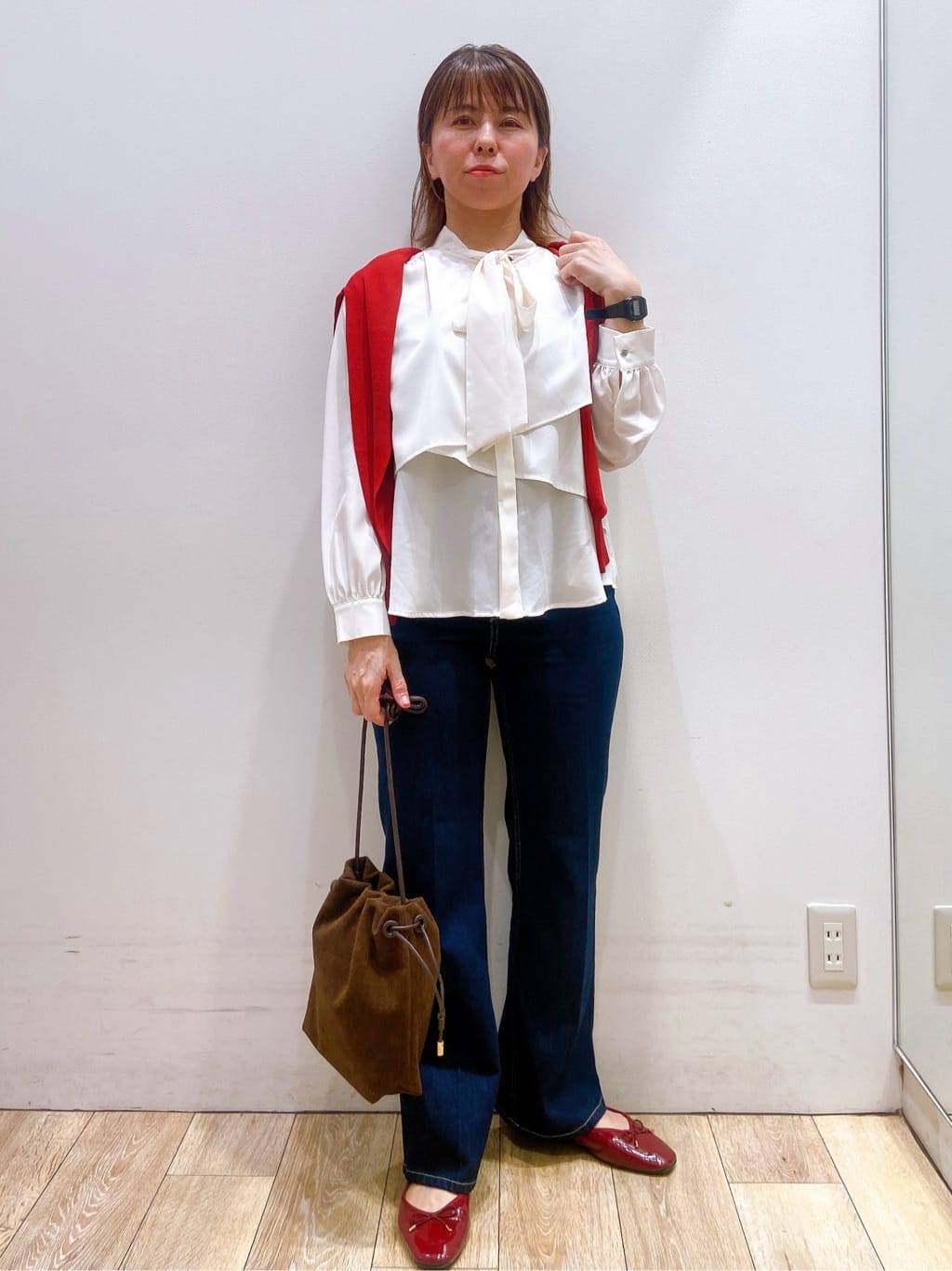YUKOさんの「index｜《美人百花掲載》ビジュークルーネックカーディガン【洗濯機洗い可／UVケア／接触冷感／抗ピル】」を使ったコーディネート