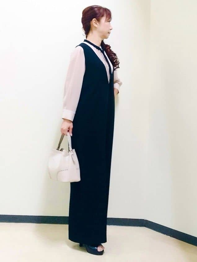 花さんの「Reflect｜【すっきり縦長シルエット】サロペットパンツ」を使ったコーディネート