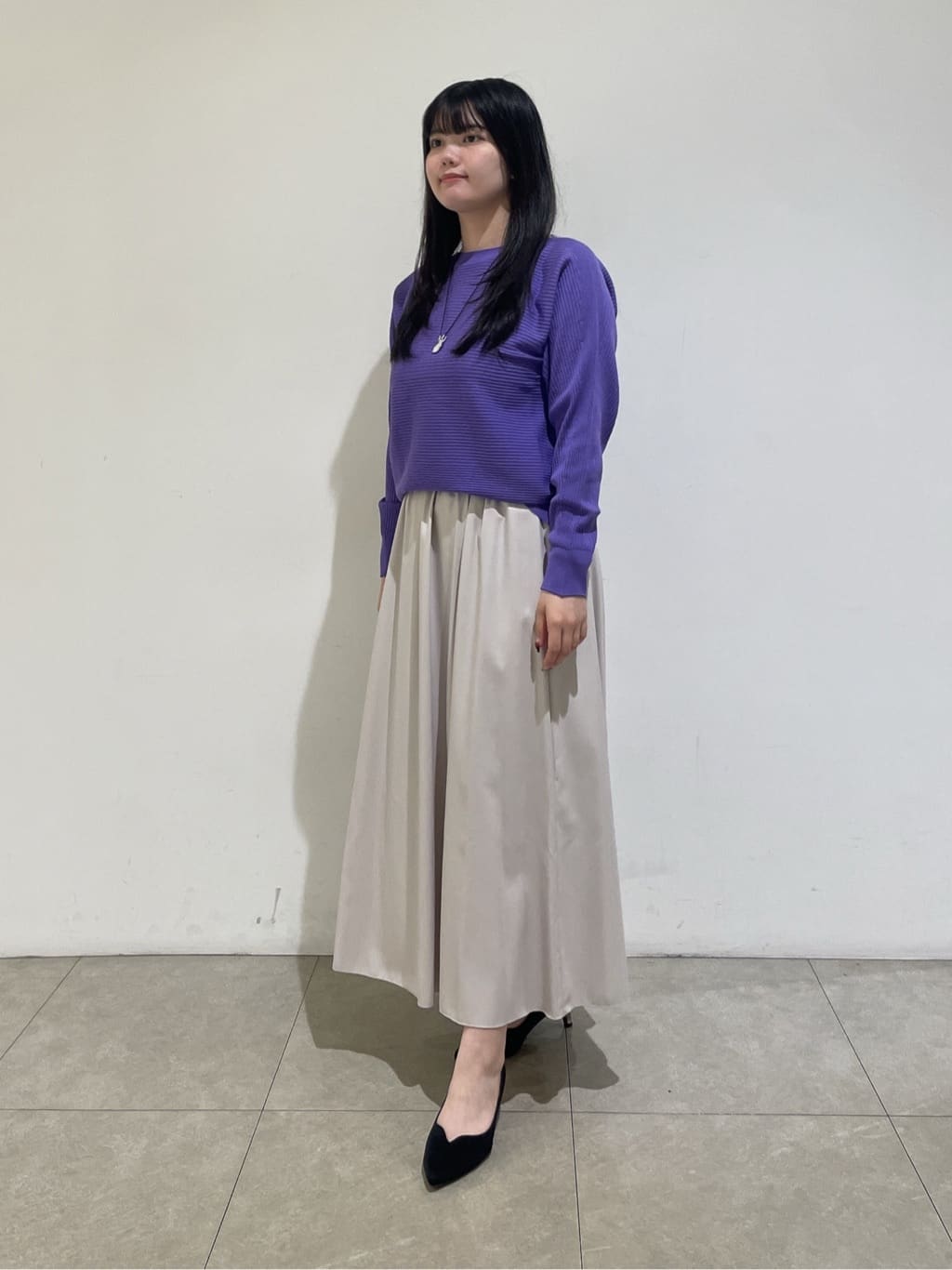 emikaさんの「INDIVI｜【洗える／体型カバー】美シルエットニット」を使ったコーディネート