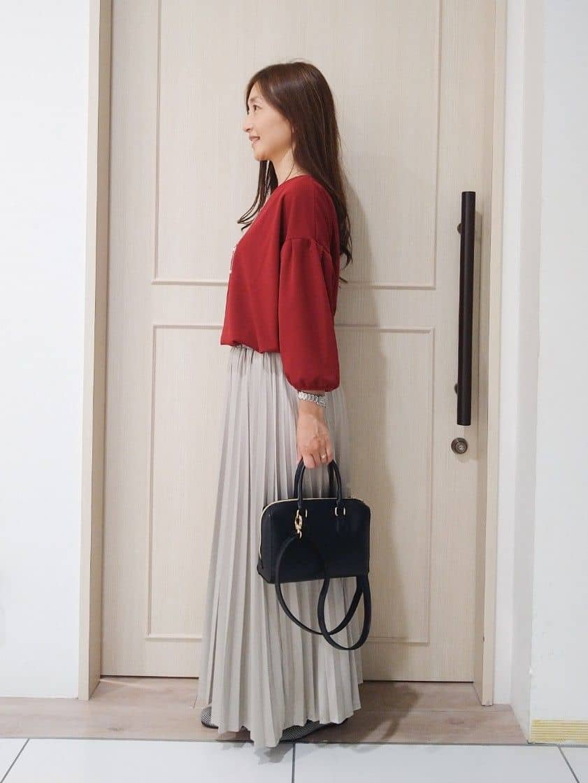 mi-saさんの「SHOO･LA･RUE｜【2点セット/7分袖】大人のきれい見え お袖タック入りアクセ付きトップス」を使ったコーディネート