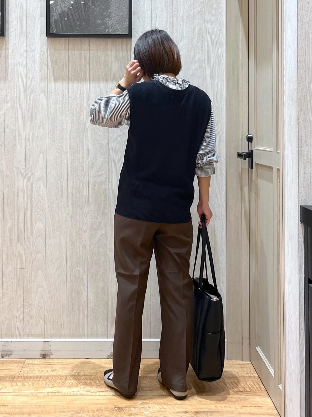 shirayuuuさんの「SHOO･LA･RUE｜【S-LL】ウエストリボンがアクセント ゆったりテーパードパンツ」を使ったコーディネート