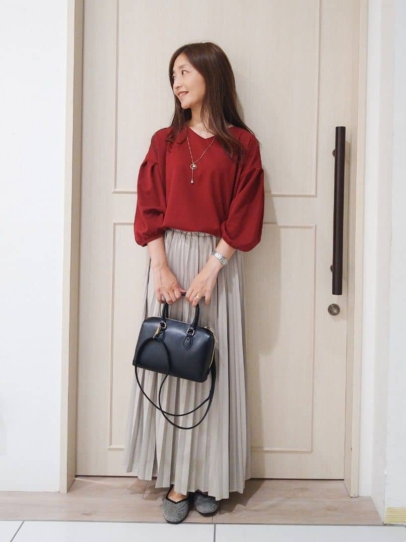 mi-saさんの「SHOO･LA･RUE｜【2点セット/7分袖】大人のきれい見え お袖タック入りアクセ付きトップス」を使ったコーディネート