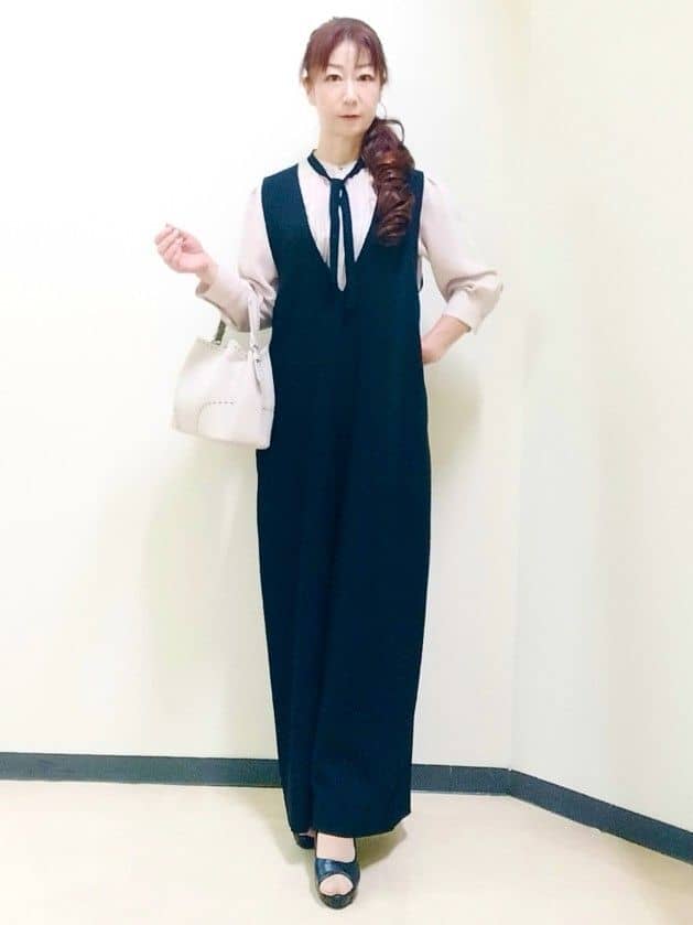 花さんの「Reflect｜【すっきり縦長シルエット】サロペットパンツ」を使ったコーディネート