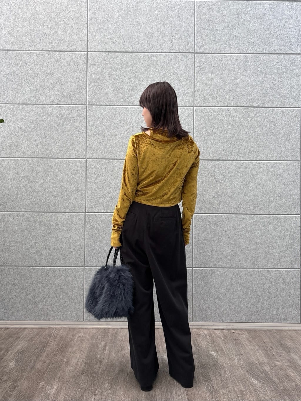 erikaさんの「INDIVI｜チュールベロアアンサンブル」を使ったコーディネート