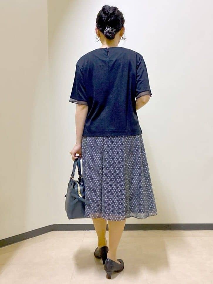  beni_gingerさんの「Reflect｜【マシンウォッシュ可／セットアップ可】コツキ柄プリントフレアスカート」を使ったコーディネート