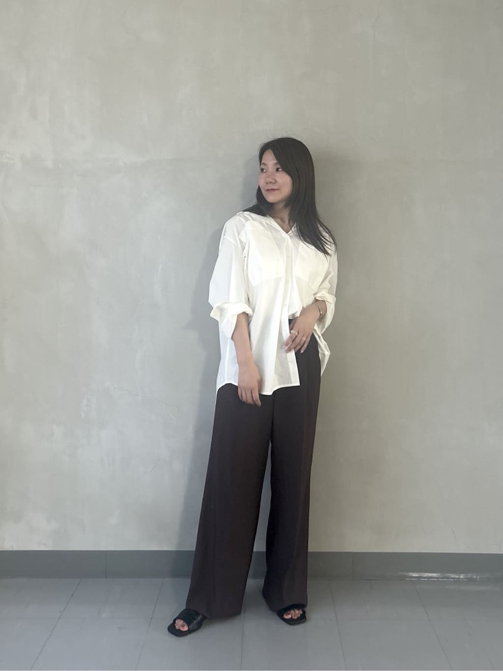 takaさんの「INDIVI｜Comfy SET UP｜イージーストレートワイドパンツ【セットアップ対応／通勤/カセット服】」を使ったコーディネート