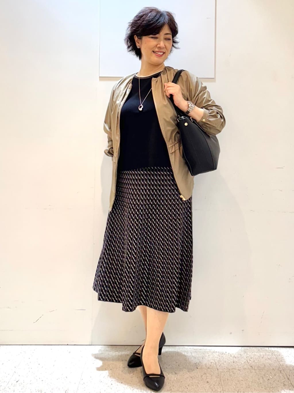 ヤスコさんの「Reflect｜【パンツにもスカートにも合わせやすい◎】ライティブルゾン」を使ったコーディネート
