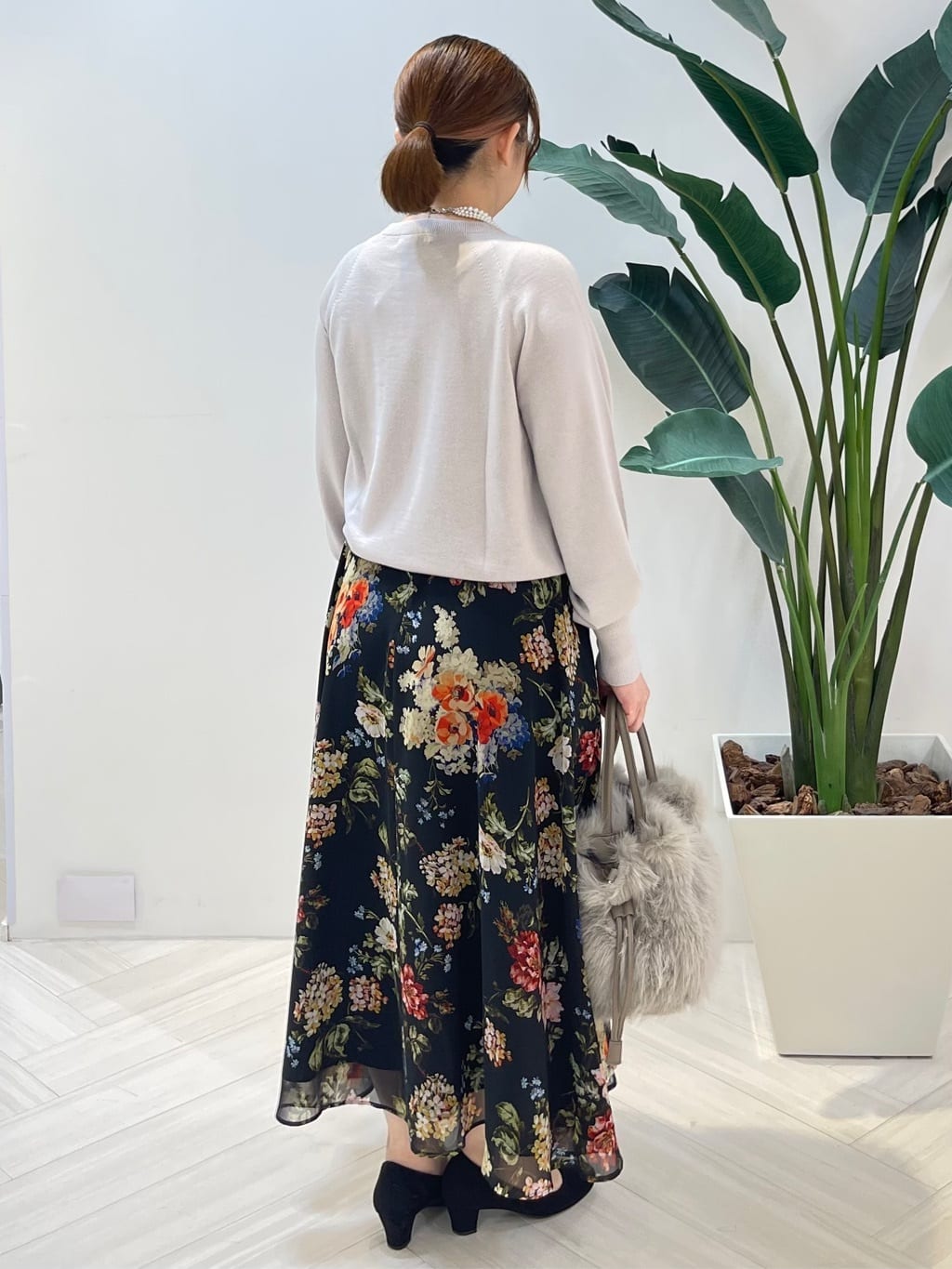 Tomoさんの「UNTITLED｜【8色展開／コンパクト丈】レーヨン混 コクーンニット」を使ったコーディネート