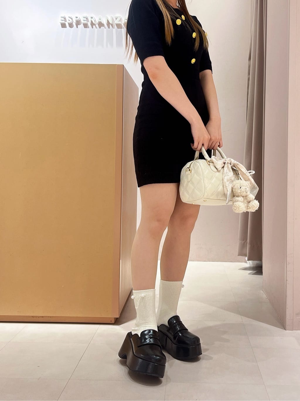 このかさんの「ESPERANZA｜厚底サボローファー」を使ったコーディネート