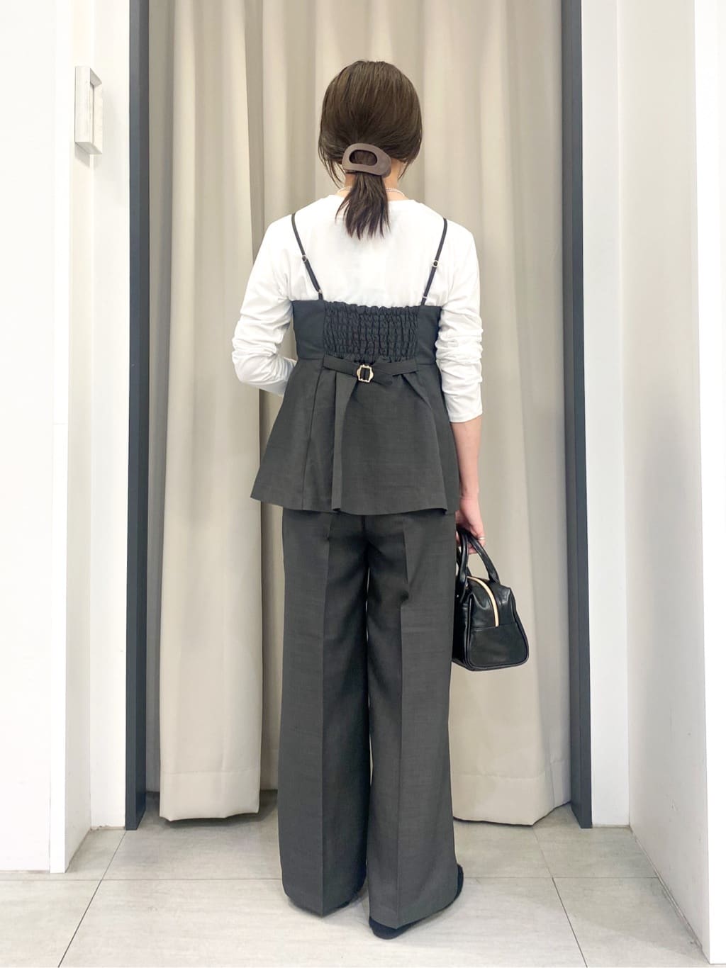 eguchiさんの「grove｜【カセット服】主役級キャミビスチェ」を使ったコーディネート