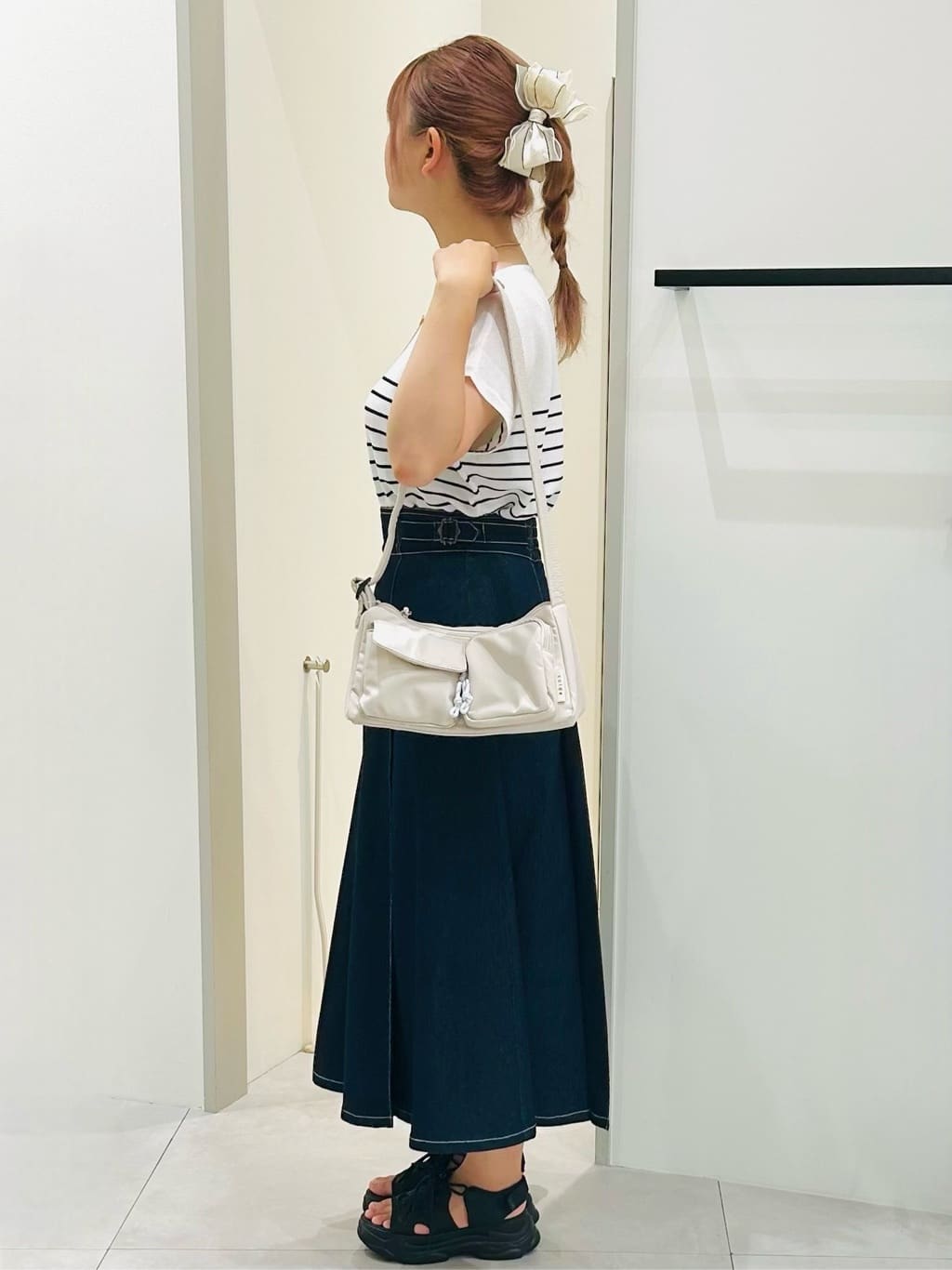 dropさんの「THE SHOP TK｜【6色展開】さらさらフレンチニット【毛玉になりにくい/洗濯機OK】」を使ったコーディネート