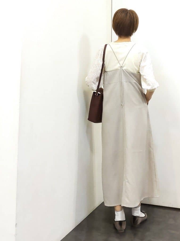 やまちゃんさんの「grove｜【カセット服】洗えるAラインキャミワンピース」を使ったコーディネート
