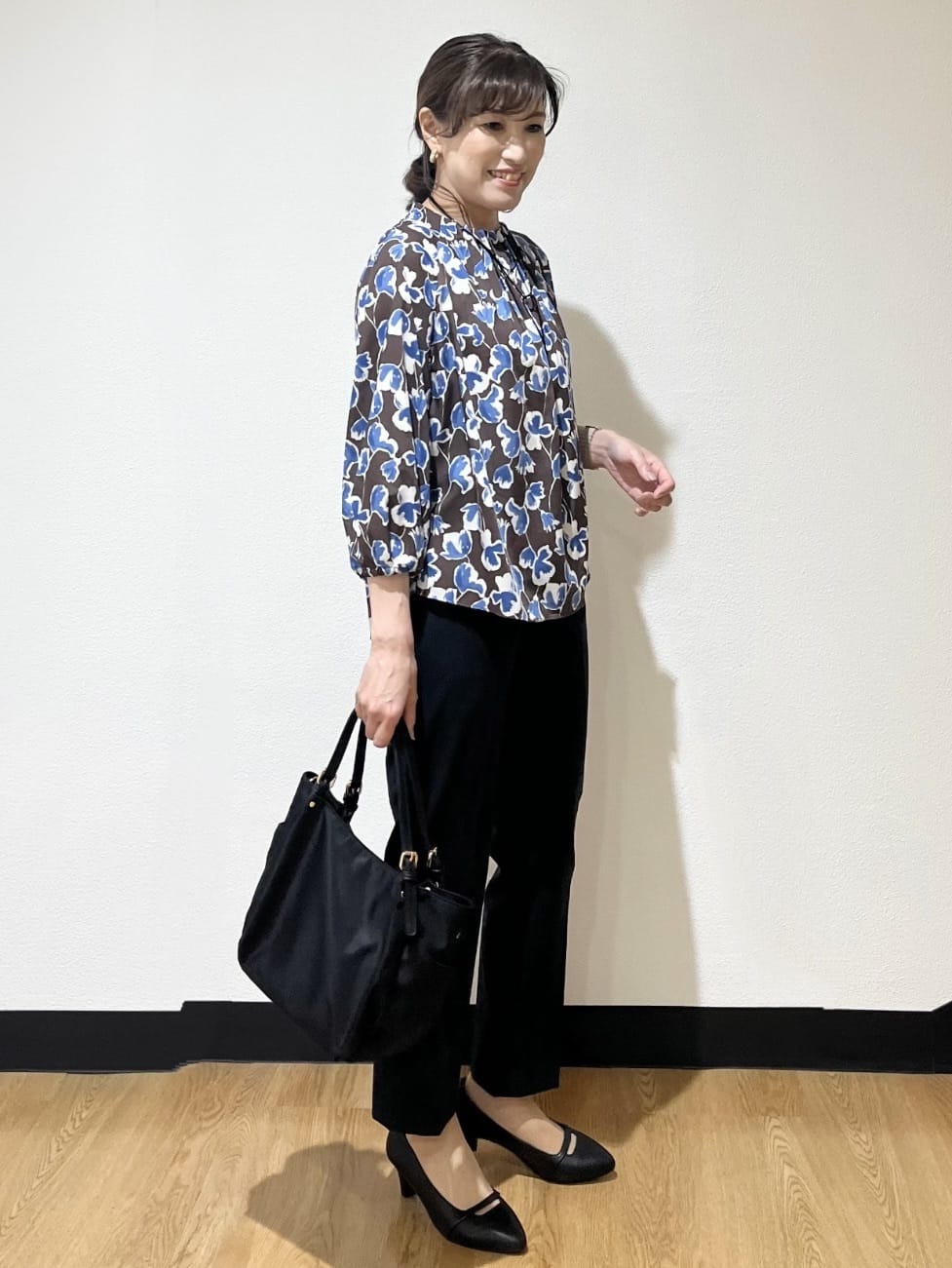 ayaさんの「Reflect｜【私のパンツ／手洗い可】ベーシックテーパードパンツ」を使ったコーディネート