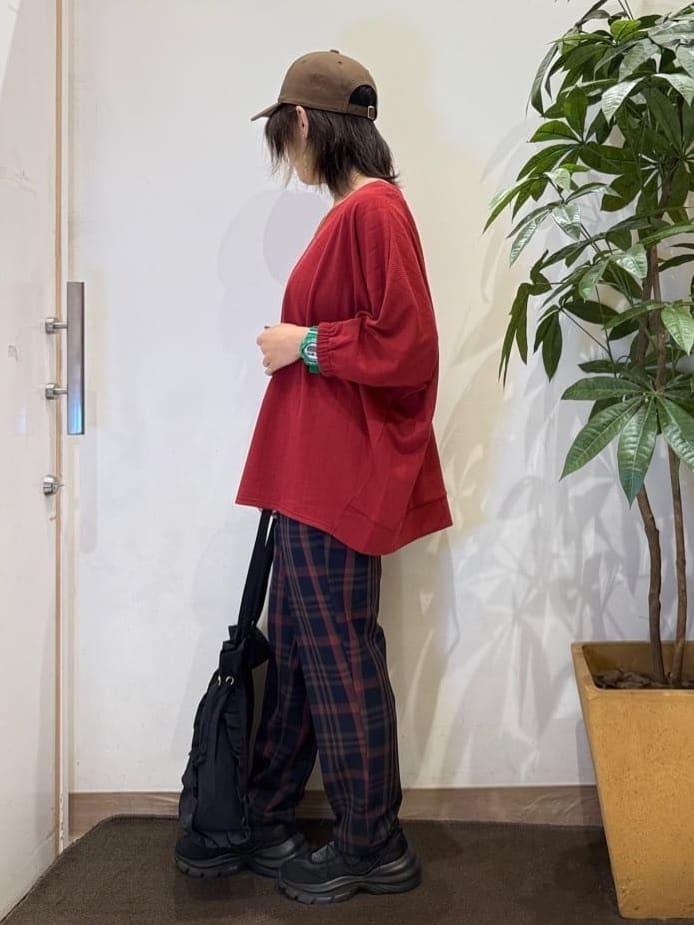 misakiさんの「SHOO･LA･RUE｜【S-LL/7分袖】ゆるシルエットが心地よい ドルマントップス」を使ったコーディネート